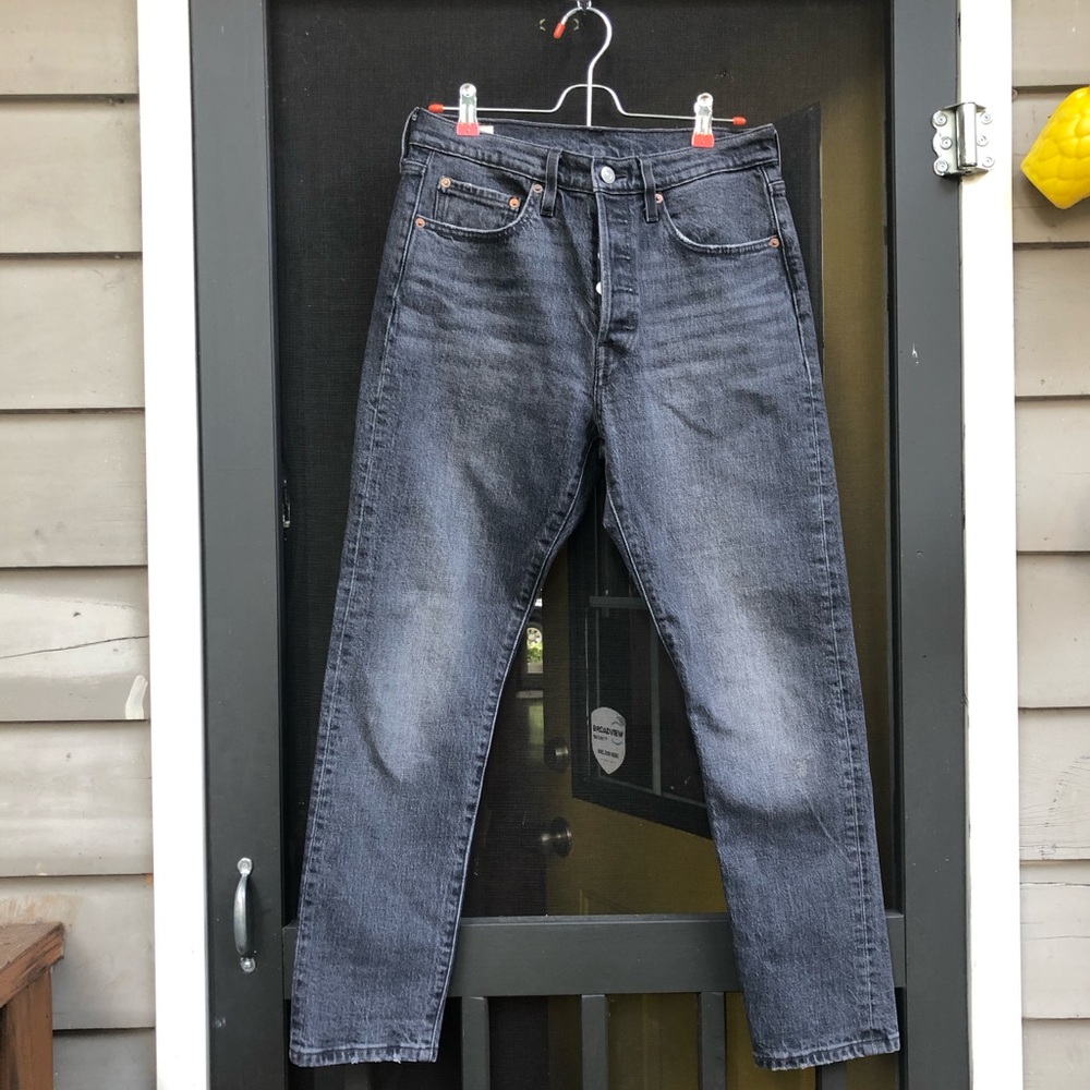• Levi’s 501 Skinny•